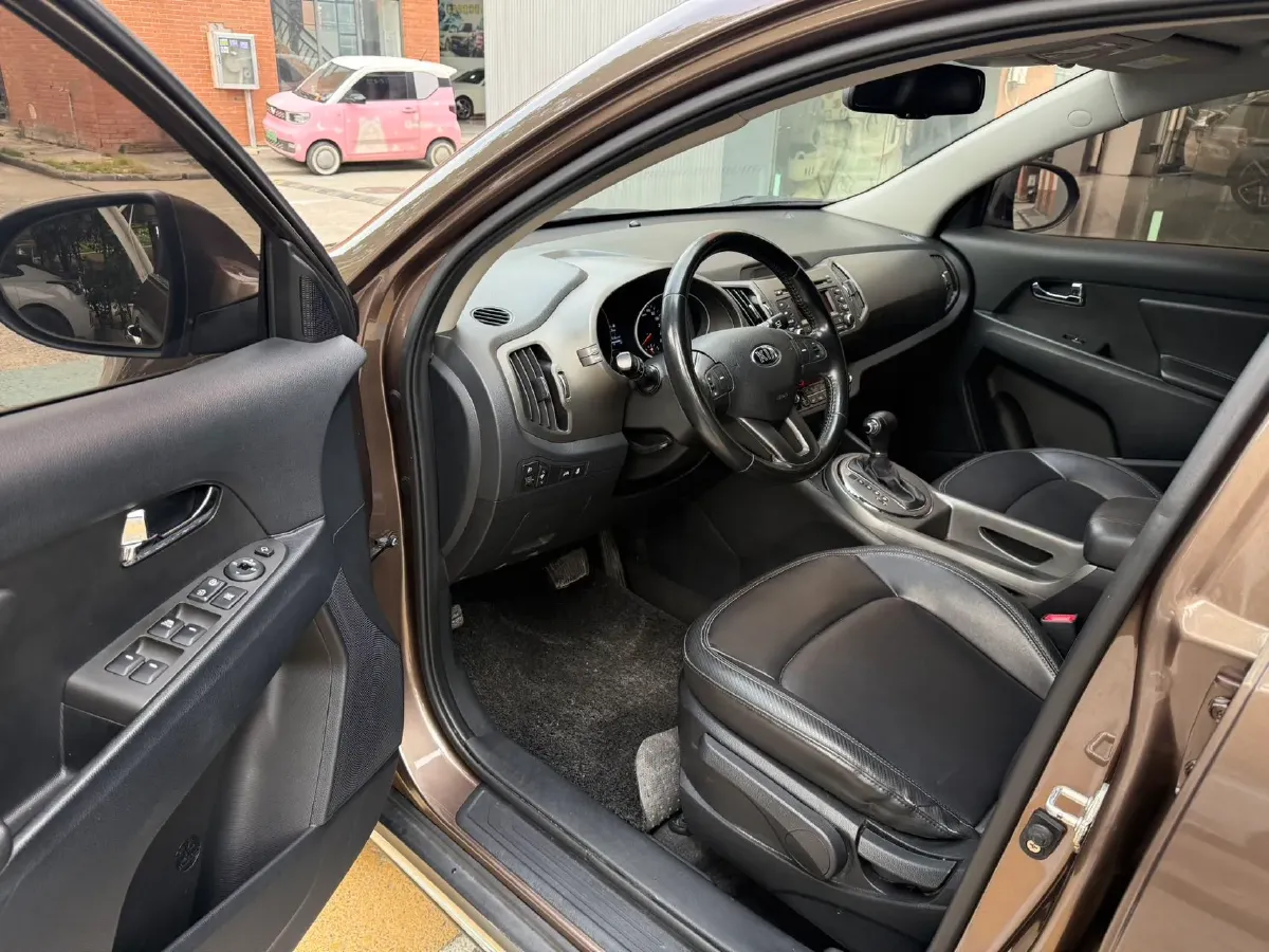 2016 Kia Sportage R 2.0L 165HP L4 6AT,autocango,china used car exporter,china ev exporter,chinese used car exporter,chinese used ev exporter