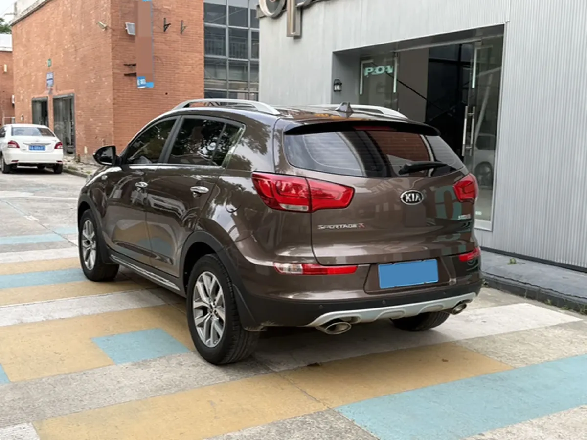 2016 Kia Sportage R 2.0L 165HP L4 6AT,autocango,china used car exporter,china ev exporter,chinese used car exporter,chinese used ev exporter