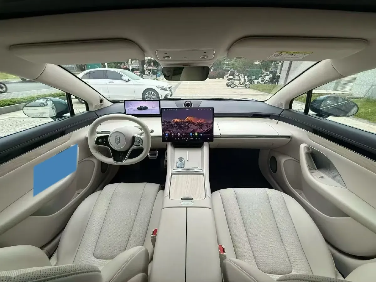 2025 Luxeed S7 BEV 100KWH,autocango,china used car exporter,china ev exporter,chinese used car exporter,chinese used ev exporter