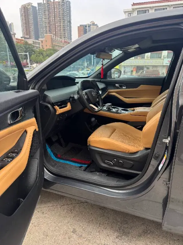 2021 ChangAn UNI-K 2.0T 233HP L4 8AT,autocango,china used car exporter,china ev exporter,chinese used car exporter,chinese used ev exporter