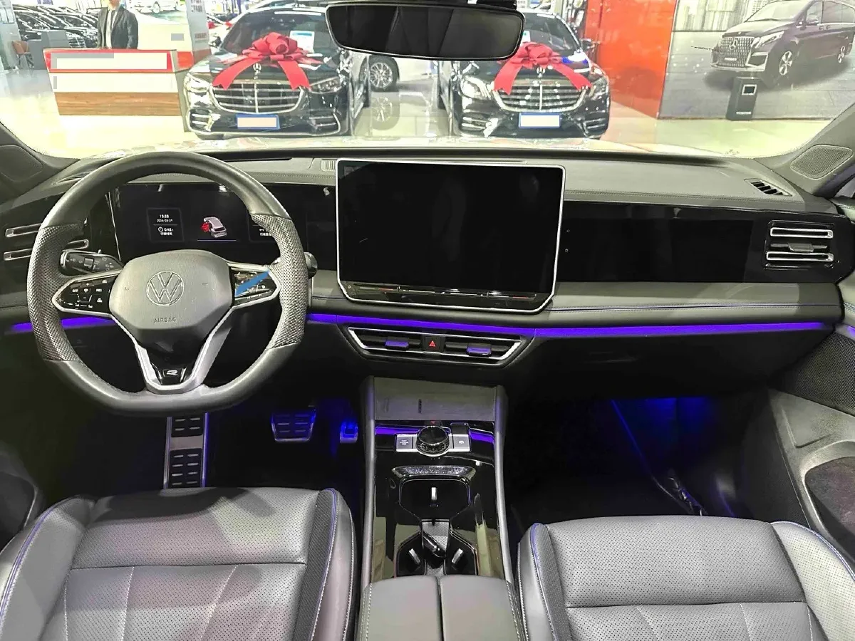 2024 Volkswagen Tiguan L 2.0T 186HP L4 7DCT,autocango,china used car exporter,china ev exporter,chinese used car exporter,chinese used ev exporter