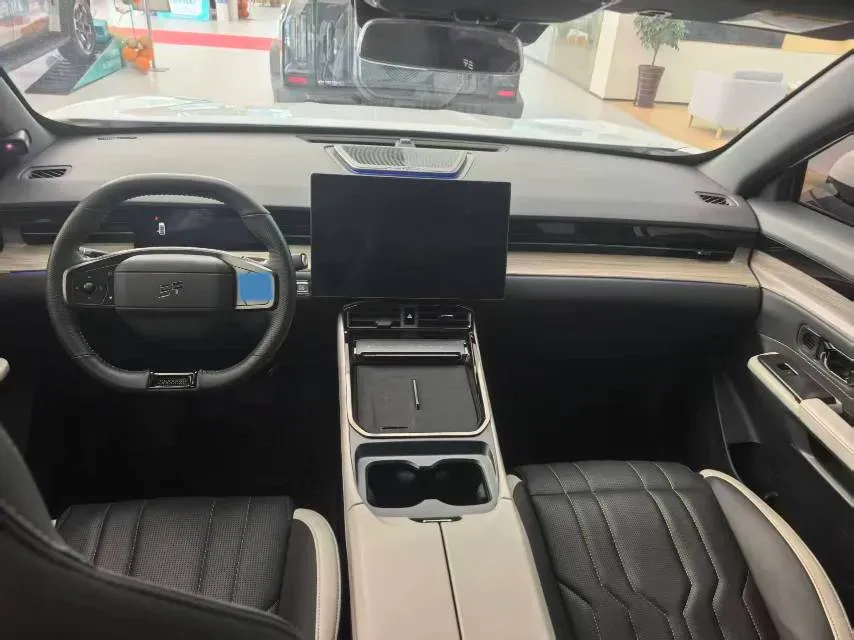 2024 Jetour ShanHai L6 1.5T 156HP L4 1DHT PHEV 19.43KWH,autocango,china used car exporter,china ev exporter,chinese used car exporter,chinese used ev exporter