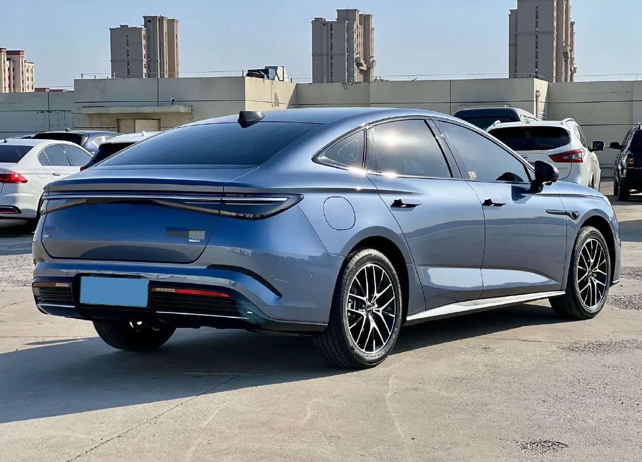 2025 BYD Seal07 DM-i 1.5L 101HP L4 E-CVT PHEV 17.6KWH,autocango,china used car exporter,china ev exporter,chinese used car exporter,chinese used ev exporter