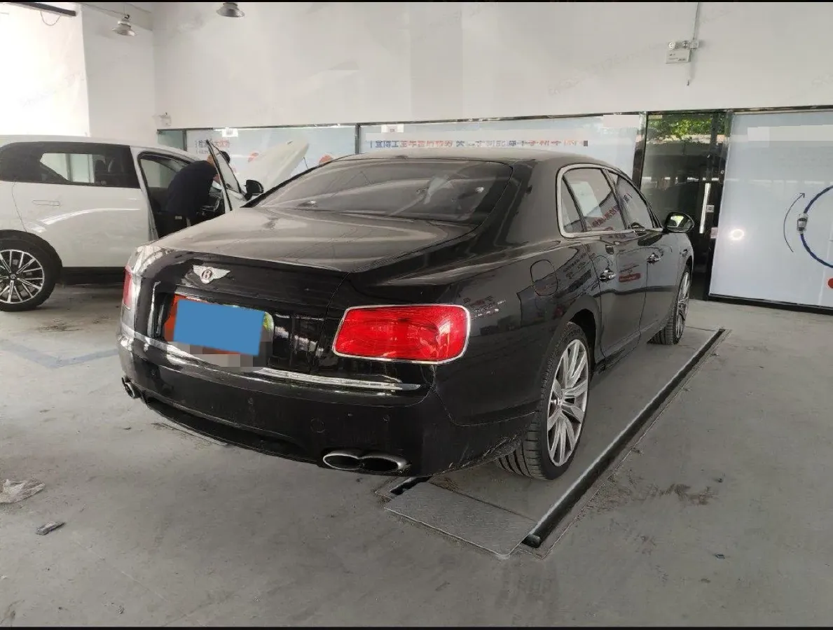 2017 Bentley Flying Spur 4.0T 507HP V8 8AT,autocango,china used car exporter,china ev exporter,chinese used car exporter,chinese used ev exporter