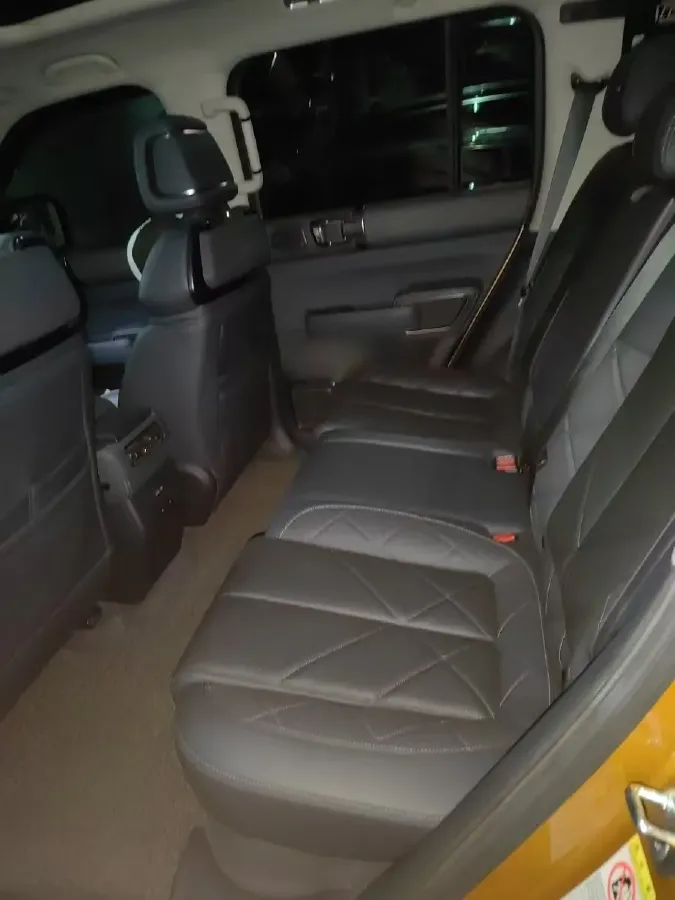 2023 FangChengBao Bao 5 1.5T 194HP L4 E-CVT PHEV 31.8KWH,autocango,china used car exporter,china ev exporter,chinese used car exporter,chinese used ev exporter