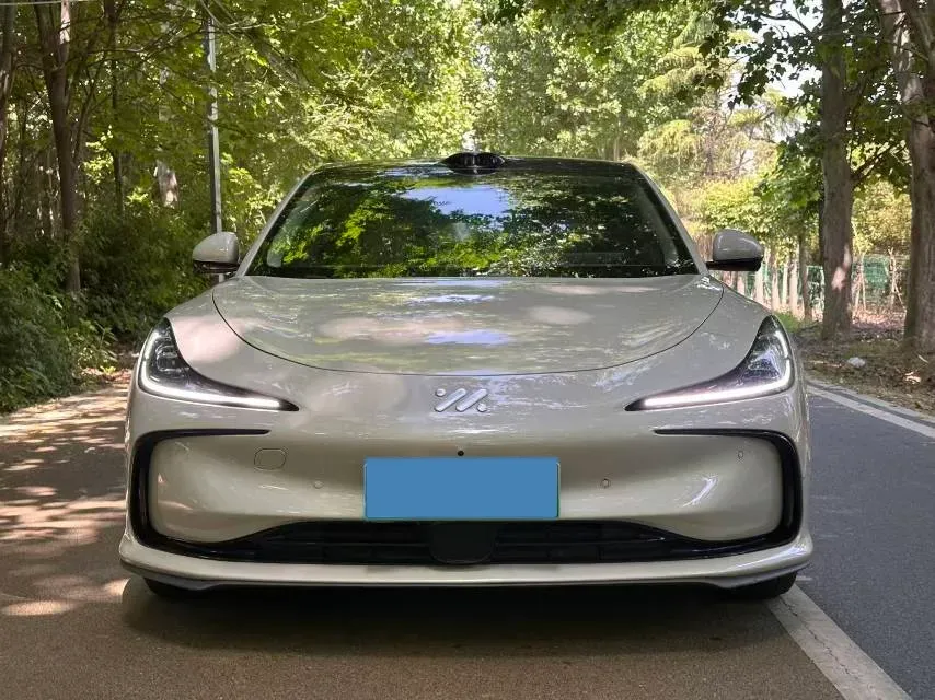 2024 IM L6 BEV 75KWH,autocango,china used car exporter,china ev exporter,chinese used car exporter,chinese used ev exporter