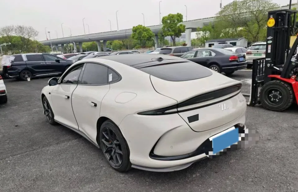 2024 IM L6 BEV 75KWH,autocango,china used car exporter,china ev exporter,chinese used car exporter,chinese used ev exporter