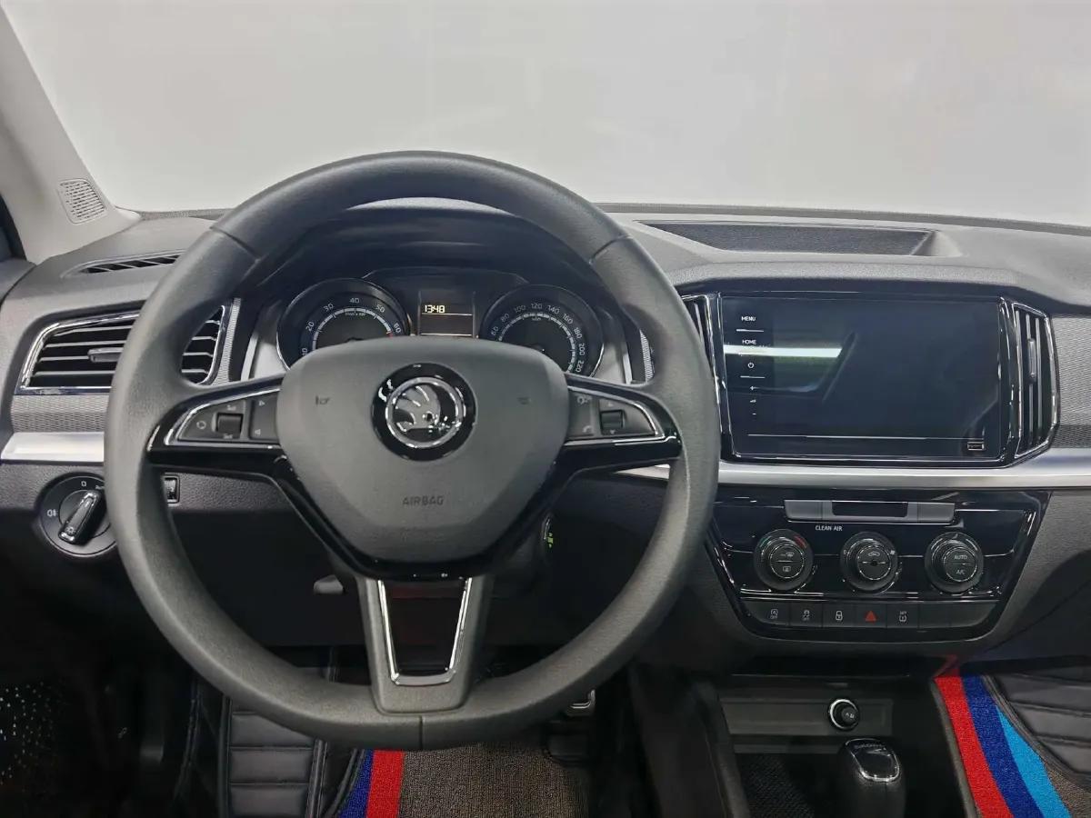 2022 Skoda Kamiq 1.5L 112HP L4 6AT,autocango,china used car exporter,china ev exporter,chinese used car exporter,chinese used ev exporter
