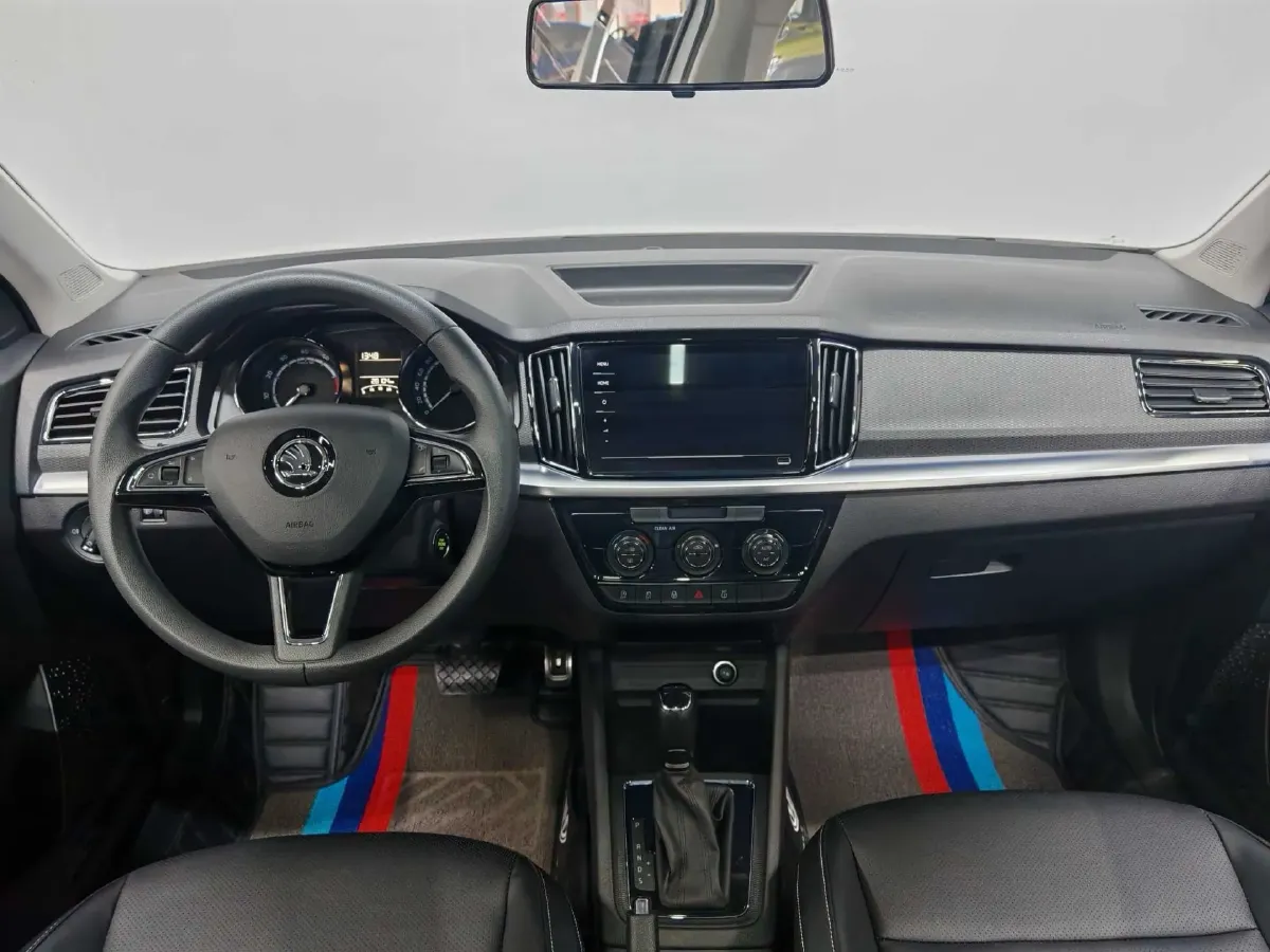 2022 Skoda Kamiq 1.5L 112HP L4 6AT,autocango,china used car exporter,china ev exporter,chinese used car exporter,chinese used ev exporter
