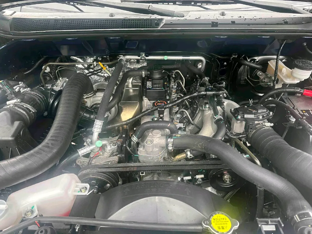 2024 Isuzu Jim 2.8T 120HP L4 5MT,autocango,china used car exporter,china ev exporter,chinese used car exporter,chinese used ev exporter