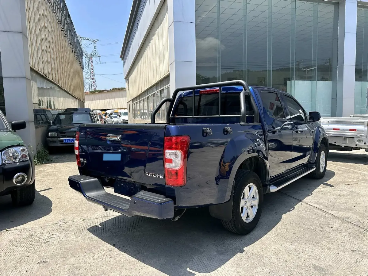 2024 Isuzu Jim 2.8T 120HP L4 5MT,autocango,china used car exporter,china ev exporter,chinese used car exporter,chinese used ev exporter