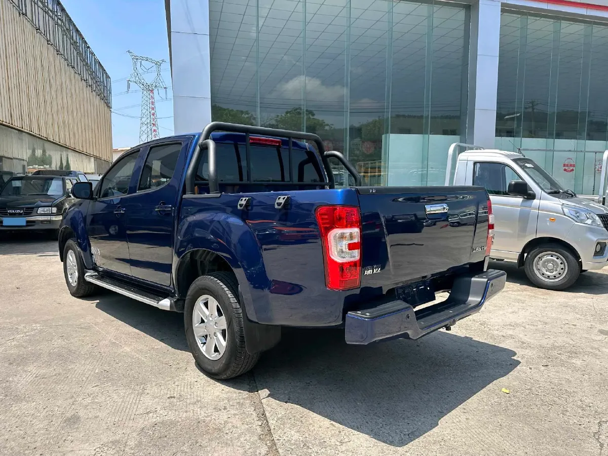 2024 Isuzu Jim 2.8T 120HP L4 5MT,autocango,china used car exporter,china ev exporter,chinese used car exporter,chinese used ev exporter