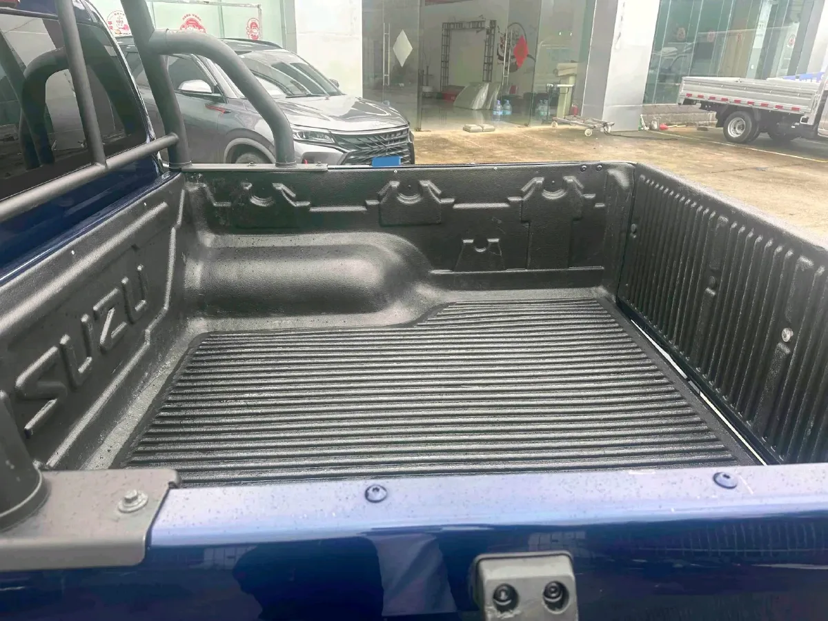 2024 Isuzu Jim 2.8T 120HP L4 5MT,autocango,china used car exporter,china ev exporter,chinese used car exporter,chinese used ev exporter