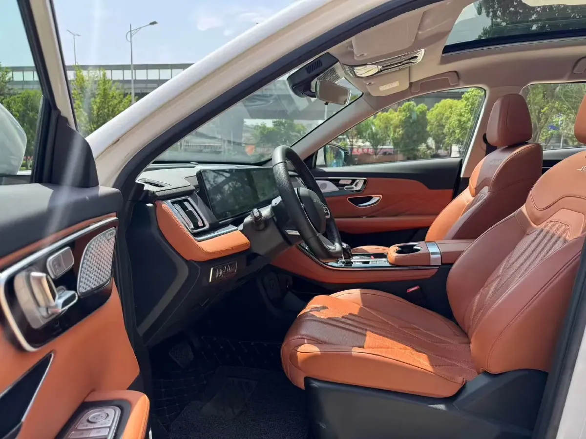 2025 Jetour X70 Plus 1.5T 184HP L4 7DCT,autocango,china used car exporter,china ev exporter,chinese used car exporter,chinese used ev exporter