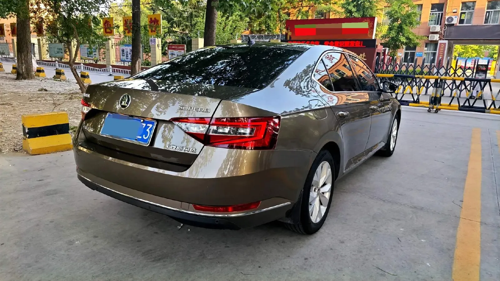 2017 Skoda Superb 1.4T 150HP L4 7DCT,autocango,china used car exporter,china ev exporter,chinese used car exporter,chinese used ev exporter