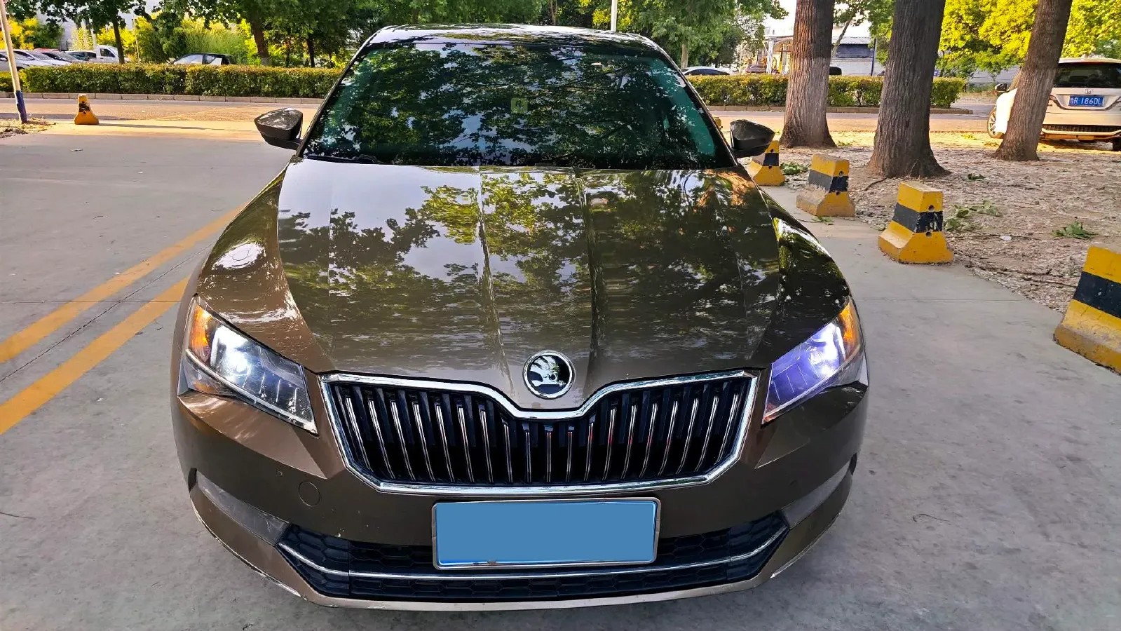 2017 Skoda Superb 1.4T 150HP L4 7DCT,autocango,china used car exporter,china ev exporter,chinese used car exporter,chinese used ev exporter