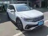 2025 Volkswagen Tiguan L 2.0T 186HP L4 7DCT