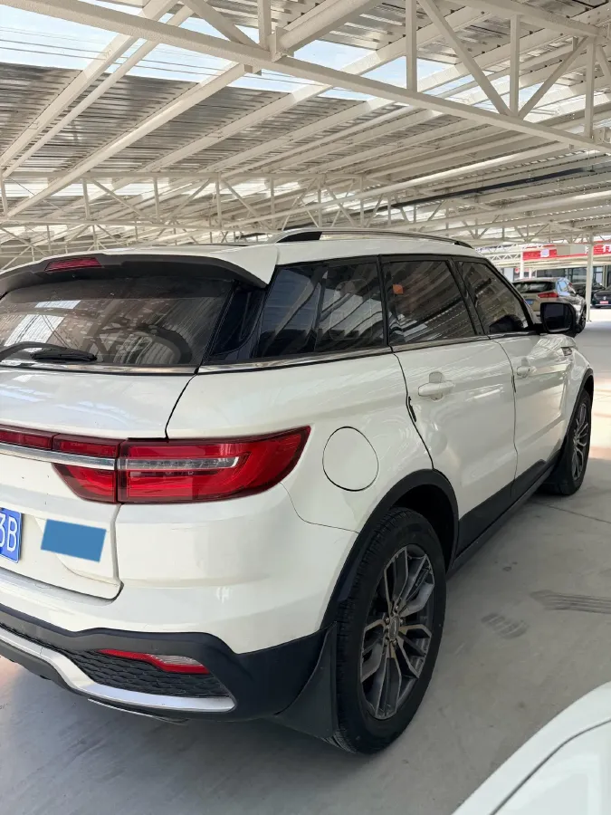2018 Landwind X7 1.5T 163HP L4 8AT,autocango,china used car exporter,china ev exporter,chinese used car exporter,chinese used ev exporter