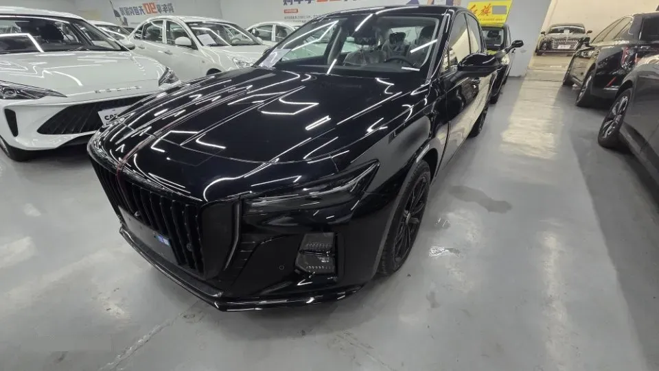 2025 HongQi H5 2.0T 224HP L4 8AT,autocango,china used car exporter,china ev exporter,chinese used car exporter,chinese used ev exporter