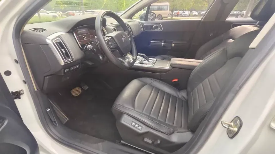 2019 Citroen C6 1.8T 211HP L4 8AT,autocango,china used car exporter,china ev exporter,chinese used car exporter,chinese used ev exporter
