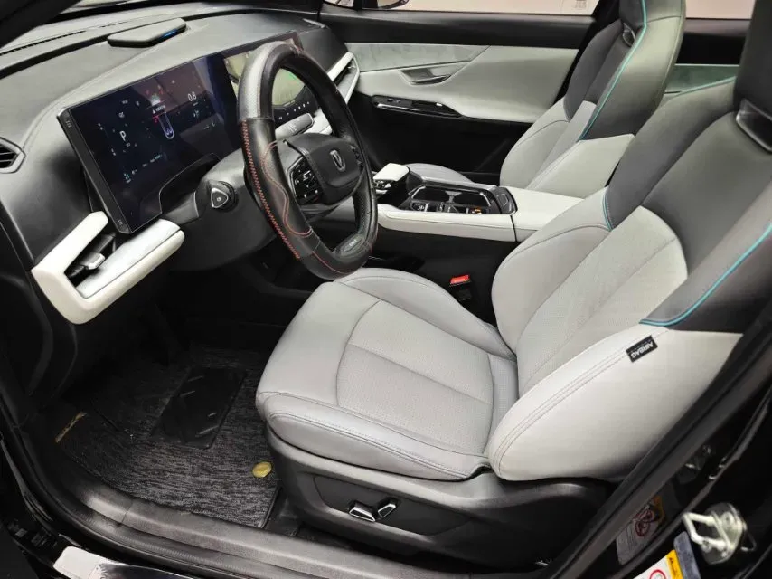 2023 ChangAn UNI-T 1.5T 188HP L4 7DCT,autocango,china used car exporter,china ev exporter,chinese used car exporter,chinese used ev exporter