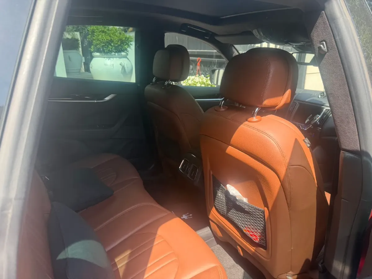 2018 Maserati Levante 3.0T 350HP V6 8AT,autocango,china used car exporter,china ev exporter,chinese used car exporter,chinese used ev exporter