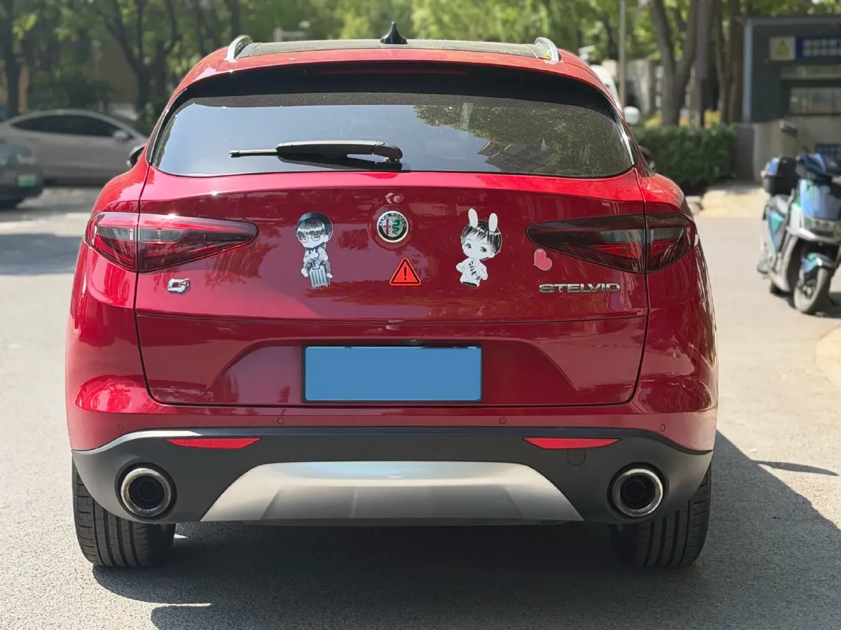 2017 Alfa Romeo Stelvio 2.0T 200HP L4 8AT,autocango,china used car exporter,china ev exporter,chinese used car exporter,chinese used ev exporter