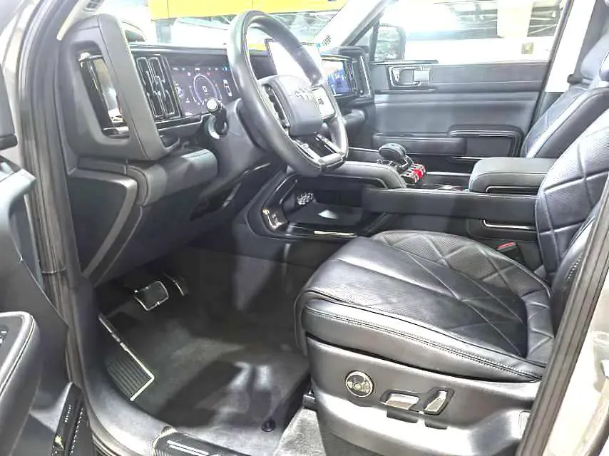 2023 FangChengBao Bao 5 1.5T 194HP L4 E-CVT PHEV 31.8KWH,autocango,china used car exporter,china ev exporter,chinese used car exporter,chinese used ev exporter