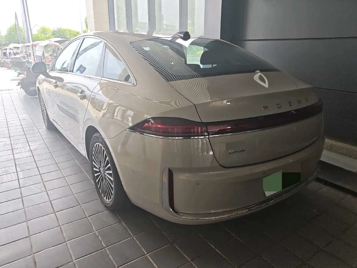 2025 Roewe M7 DMH 1.5L 112HP L4 1DHT PHEV,autocango,china used car exporter,china ev exporter,chinese used car exporter,chinese used ev exporter