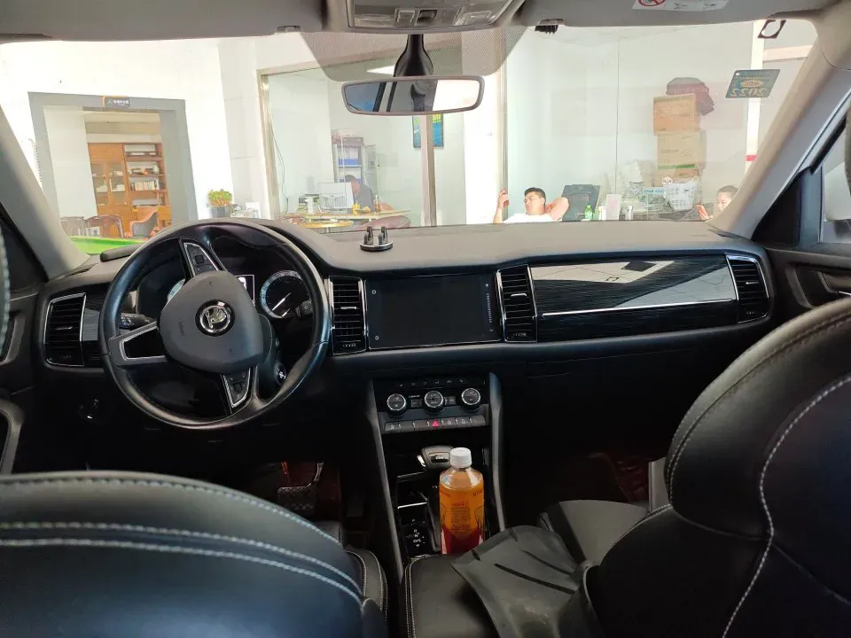 2018 Skoda Kodiak 2.0T 186HP L4 7DCT,autocango,china used car exporter,china ev exporter,chinese used car exporter,chinese used ev exporter