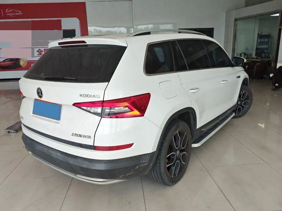 2018 Skoda Kodiak 2.0T 186HP L4 7DCT,autocango,china used car exporter,china ev exporter,chinese used car exporter,chinese used ev exporter