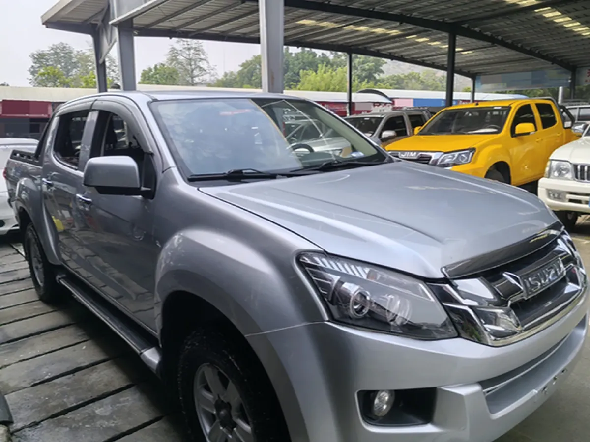 2020 Isuzu LingTuo 2.5T 150HP L4 6MT,autocango,china used car exporter,china ev exporter,chinese used car exporter,chinese used ev exporter
