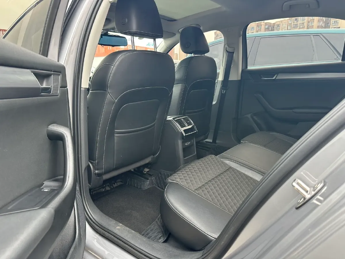 2018 Nissan Terra 2.5L 184HP L4 7AT,autocango,china used car exporter,china ev exporter,chinese used car exporter,chinese used ev exporter