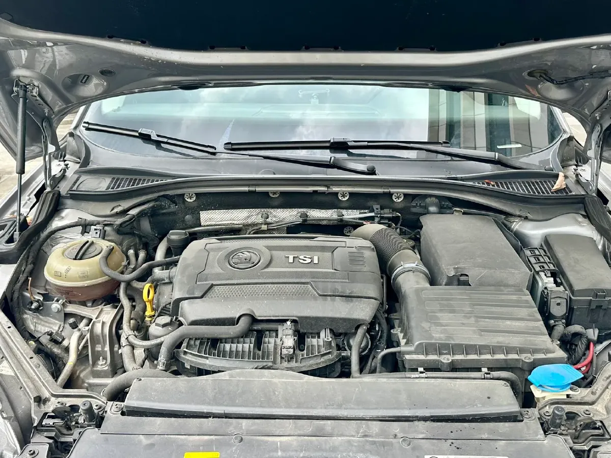 2018 Nissan Terra 2.5L 184HP L4 7AT,autocango,china used car exporter,china ev exporter,chinese used car exporter,chinese used ev exporter