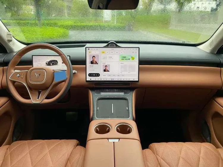 2026 Voyah TaiShan 1.5T 150HP L4 PHEV,autocango,china used car exporter,china ev exporter,chinese used car exporter,chinese used ev exporter
