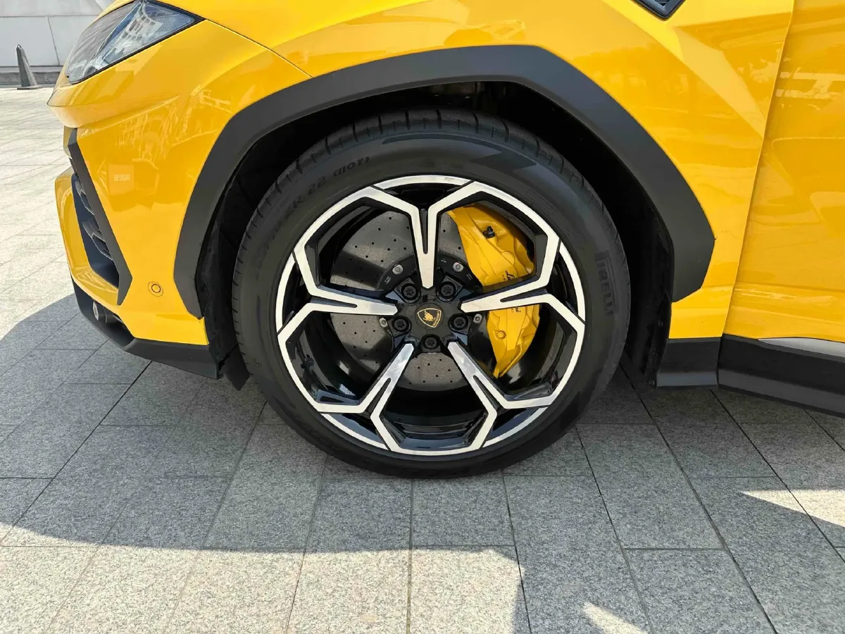 2021 Lamborghini Urus 4.0T 641HP V8 8AT,autocango,china used car exporter,china ev exporter,chinese used car exporter,chinese used ev exporter