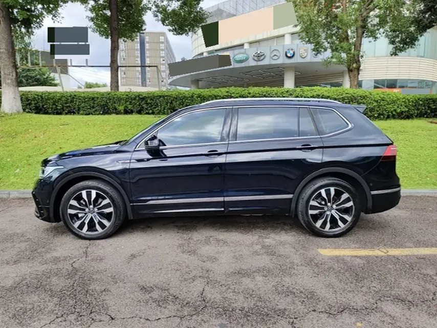 2024 Volkswagen Tiguan L 2.0T 186HP L4 7DCT,autocango,china used car exporter,china ev exporter,chinese used car exporter,chinese used ev exporter