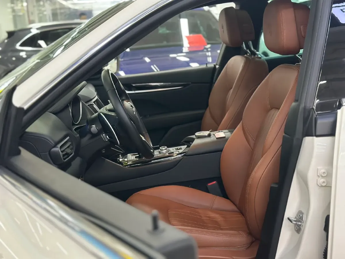 2018 Jaguar XJ 3.0T 340HP V6 8AT,autocango,china used car exporter,china ev exporter,chinese used car exporter,chinese used ev exporter