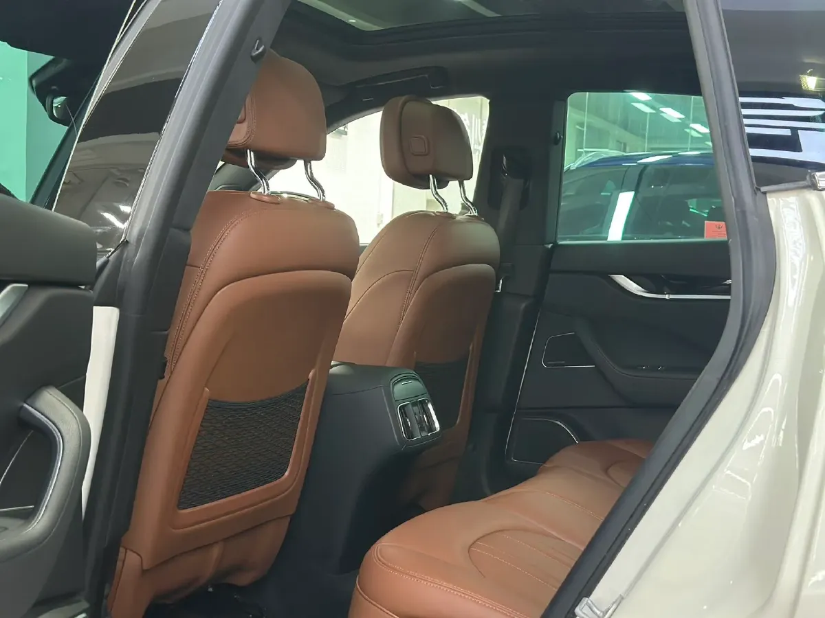 2018 Jaguar XJ 3.0T 340HP V6 8AT,autocango,china used car exporter,china ev exporter,chinese used car exporter,chinese used ev exporter