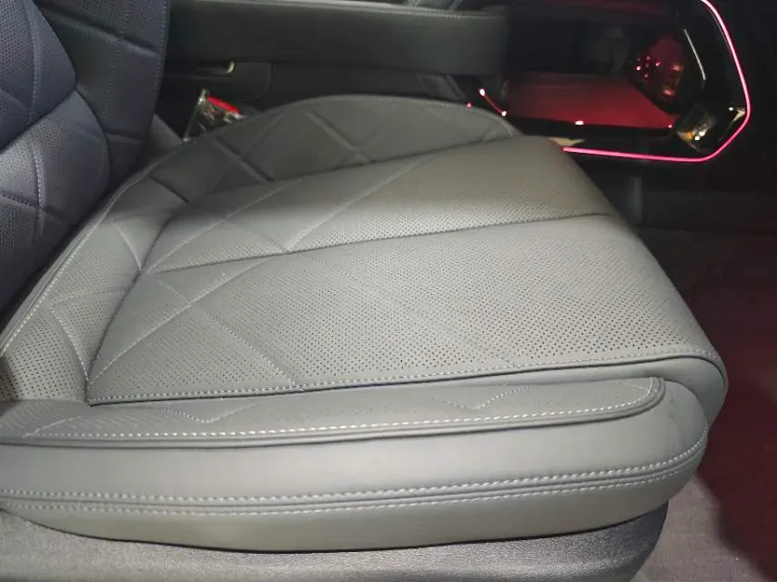 2023 FangChengBao Bao 5 1.5T 194HP L4 E-CVT PHEV 31.8KWH,autocango,china used car exporter,china ev exporter,chinese used car exporter,chinese used ev exporter