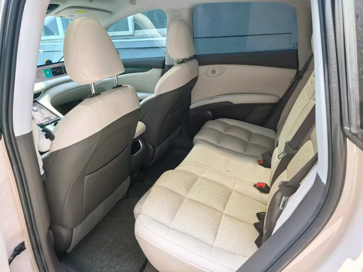2023 IM LS6 BEV 71KWH,autocango,china used car exporter,china ev exporter,chinese used car exporter,chinese used ev exporter