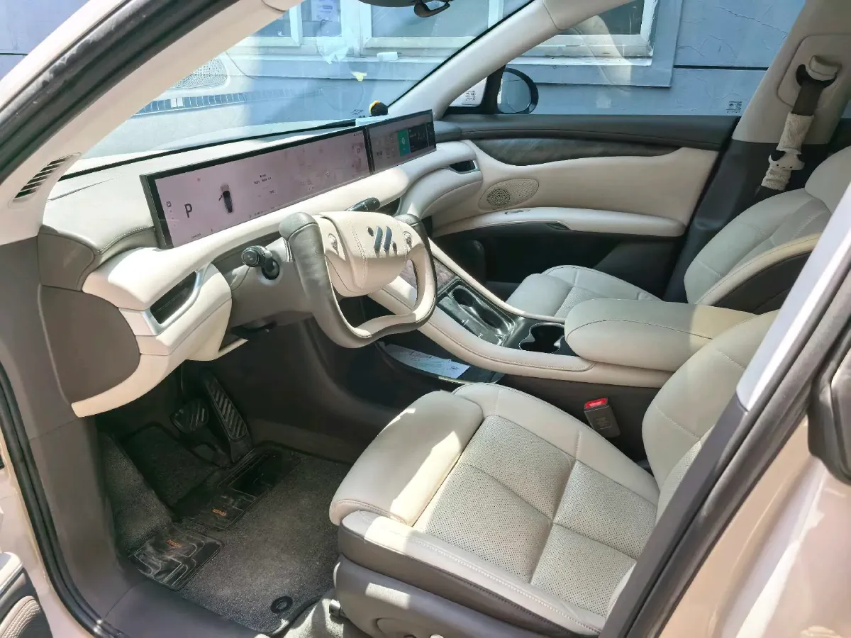 2023 IM LS6 BEV 71KWH,autocango,china used car exporter,china ev exporter,chinese used car exporter,chinese used ev exporter