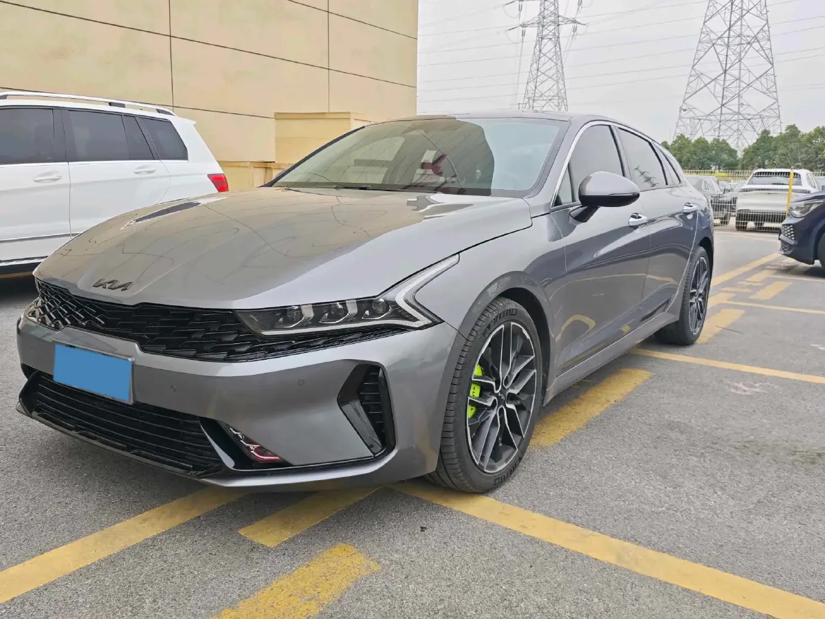 2021 Kia K5 2.0T 240HP L4 8AT,autocango,china used car exporter,china ev exporter,chinese used car exporter,chinese used ev exporter