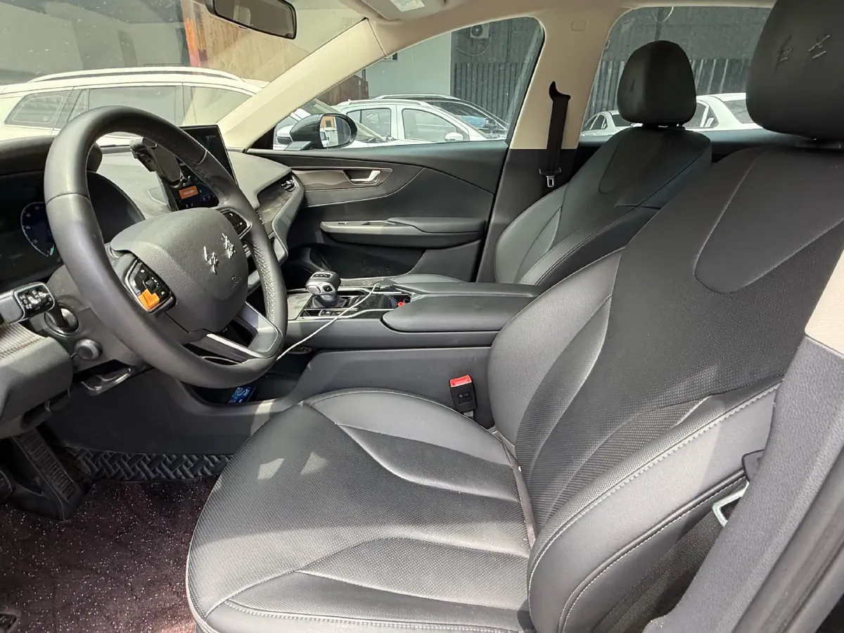 2022 HongQi E-QM5 BEV 56KWH,autocango,china used car exporter,china ev exporter,chinese used car exporter,chinese used ev exporter