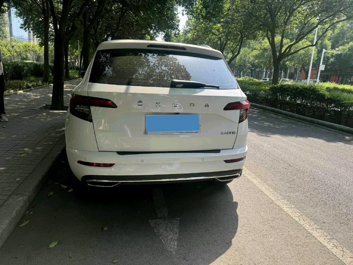 2022 Skoda Karoq 1.4T 150HP L4 7DCT,autocango,china used car exporter,china ev exporter,chinese used car exporter,chinese used ev exporter