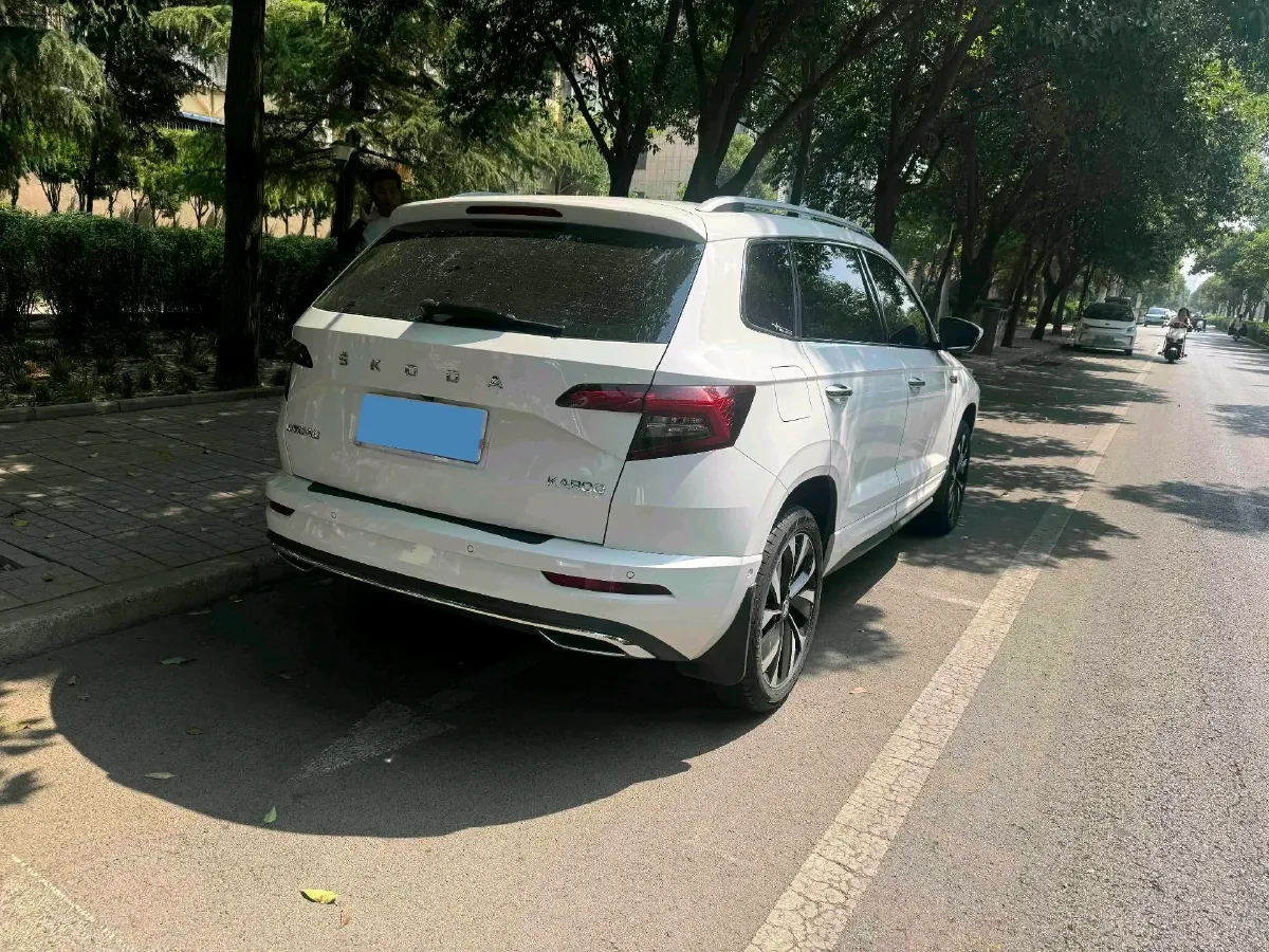 2022 Skoda Karoq 1.4T 150HP L4 7DCT,autocango,china used car exporter,china ev exporter,chinese used car exporter,chinese used ev exporter