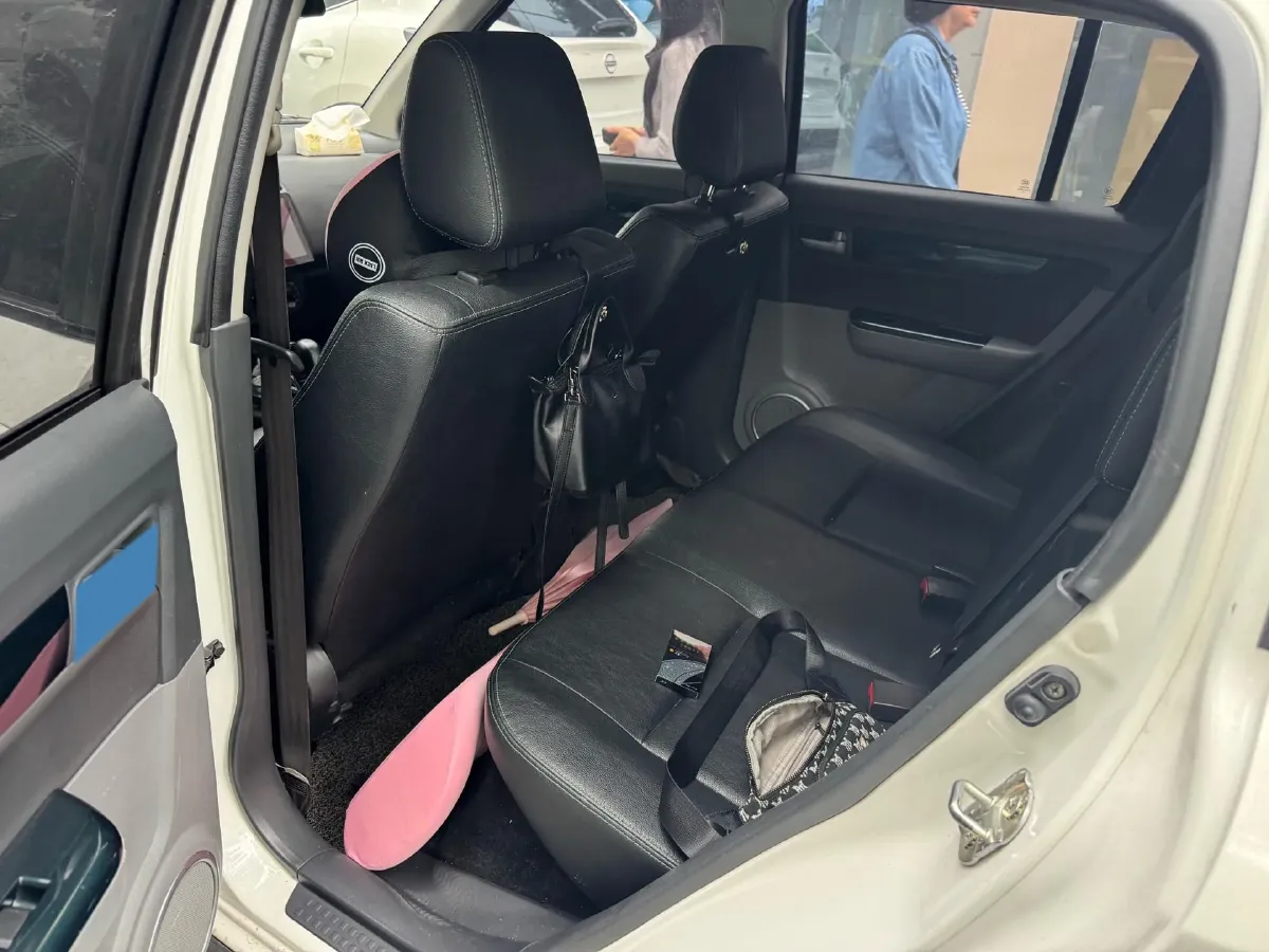 2015 LiFan 720 1.8L 133HP L4 CVT,autocango,china used car exporter,china ev exporter,chinese used car exporter,chinese used ev exporter