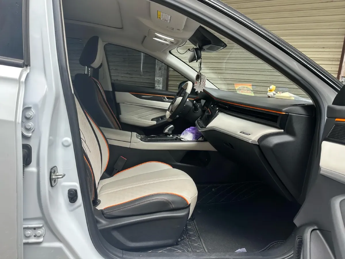 2021 DongFeng Aeolus YiXuan MAX 1.5T 190HP L4 7DCT,autocango,china used car exporter,china ev exporter,chinese used car exporter,chinese used ev exporter