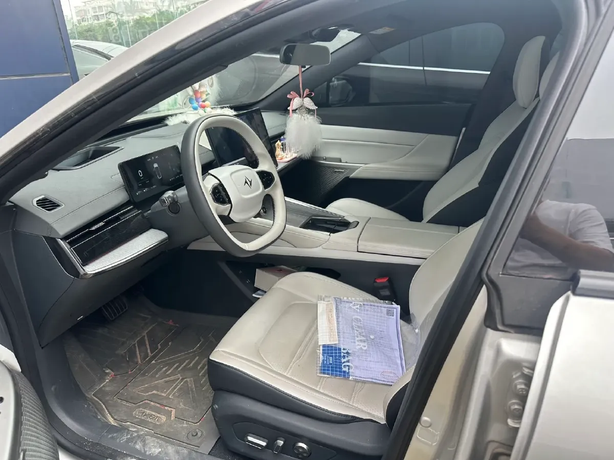 2024 DongFeng eπ eπ007 REEV 105HP REEV 28.4KWH,autocango,china used car exporter,china ev exporter,chinese used car exporter,chinese used ev exporter