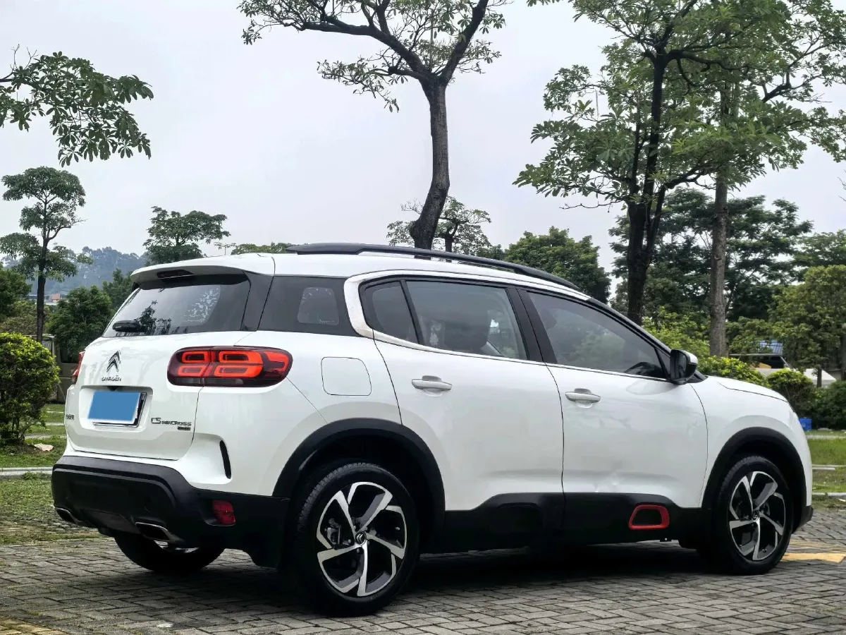 2017 Citroen C5 Aircross 1.8T 204HP L4 6AT,autocango,china used car exporter,china ev exporter,chinese used car exporter,chinese used ev exporter